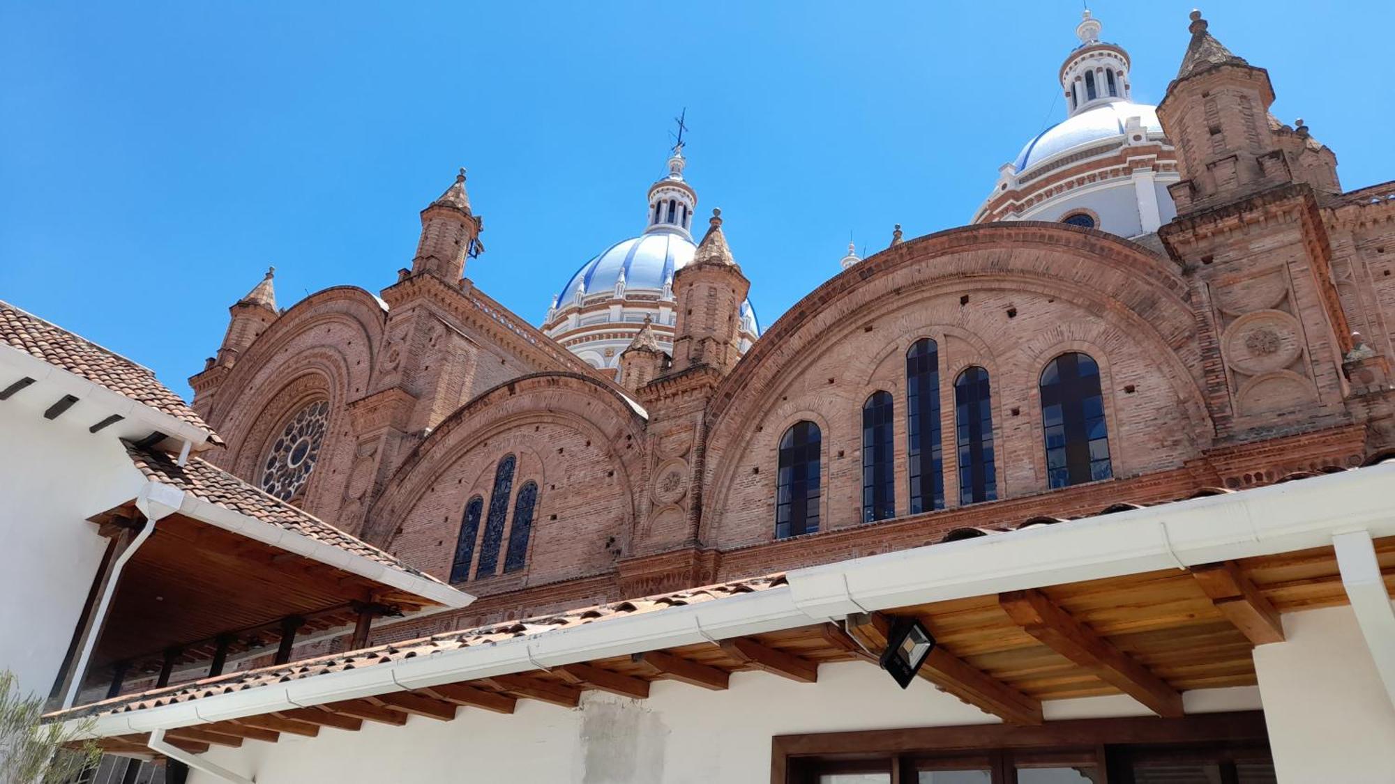 Elegante Suite Privada En Cuenca - Parqueo Incluido エクステリア 写真